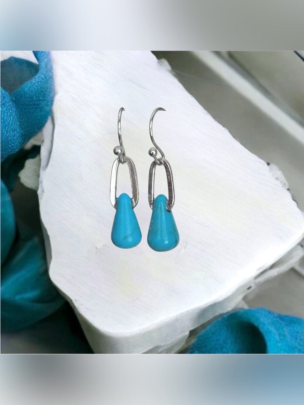 5 For $25💫Small Turquoise Teardrop Paper Clip Earrings